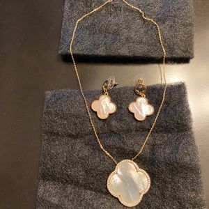 Van Cleef motif mother of pearl clover shape set